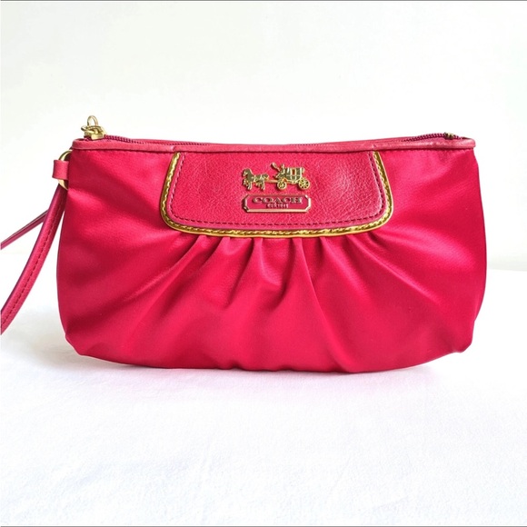 COACH AMANDA SATIN CAPACITY WRISTLET MAGENTA AND GOLD SATIN 42032 $118 NEW - Picture 8 of 14